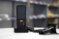 Pakkepris: Håndterminal med opladerdock og pistolgreb billede 1